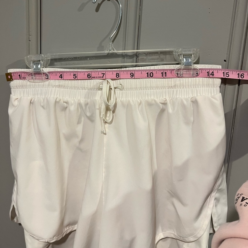 Fabletics Shorts - Picture 11 of 12